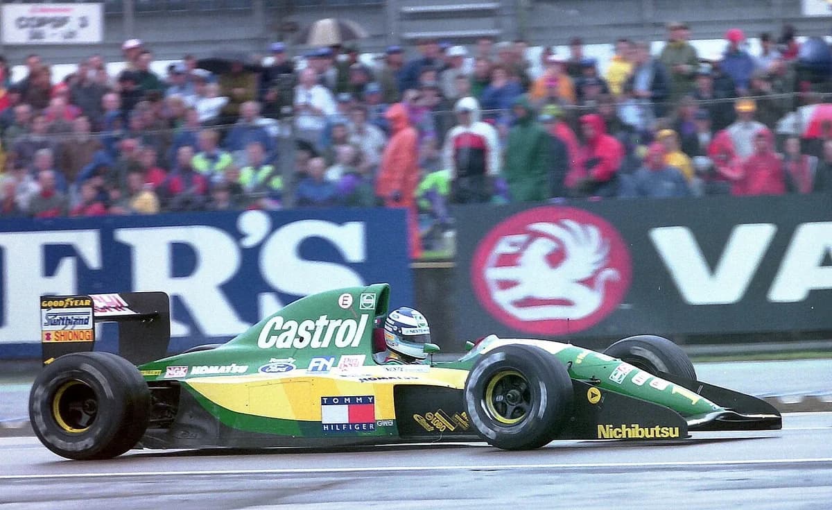 Lotus 107C