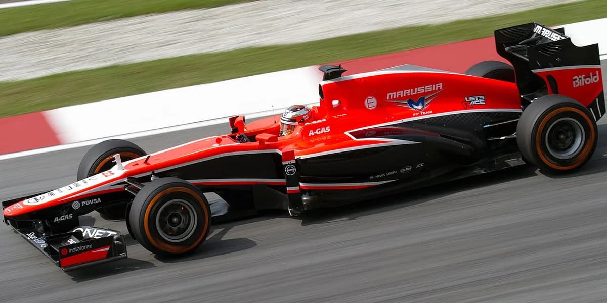 Marussia MR02