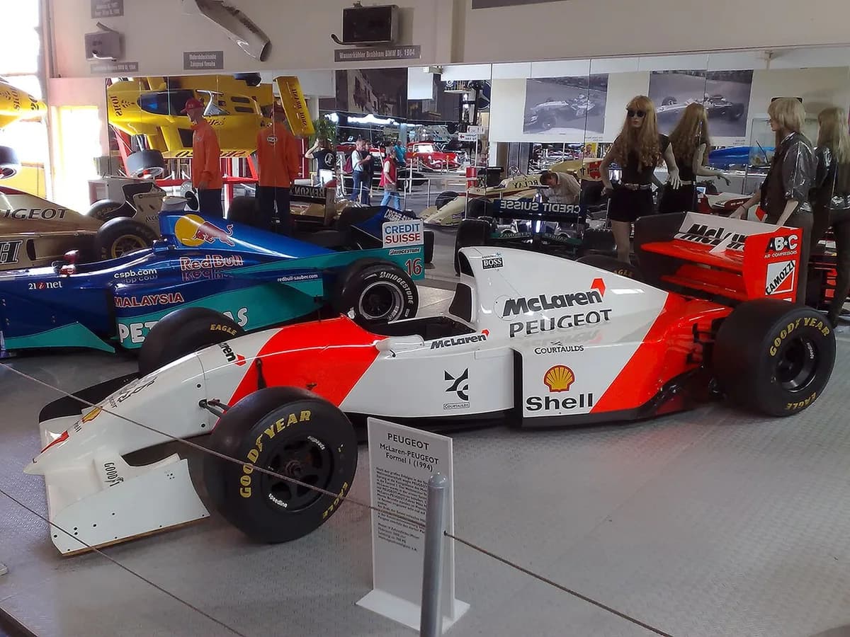 McLaren MP4/9